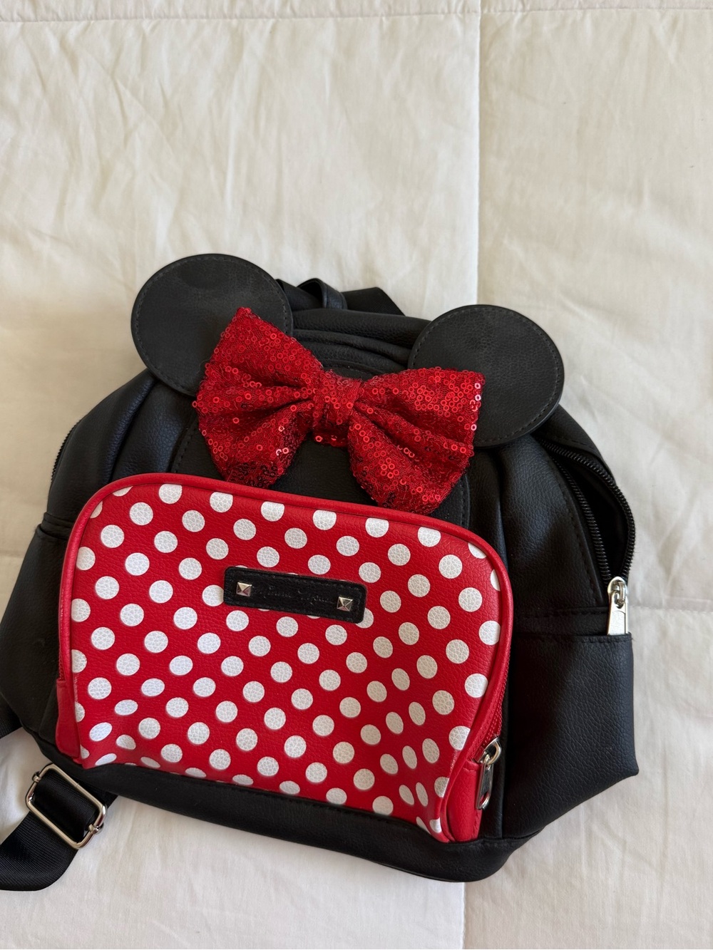 Mini Disney Backpack - Picture 5 of 5